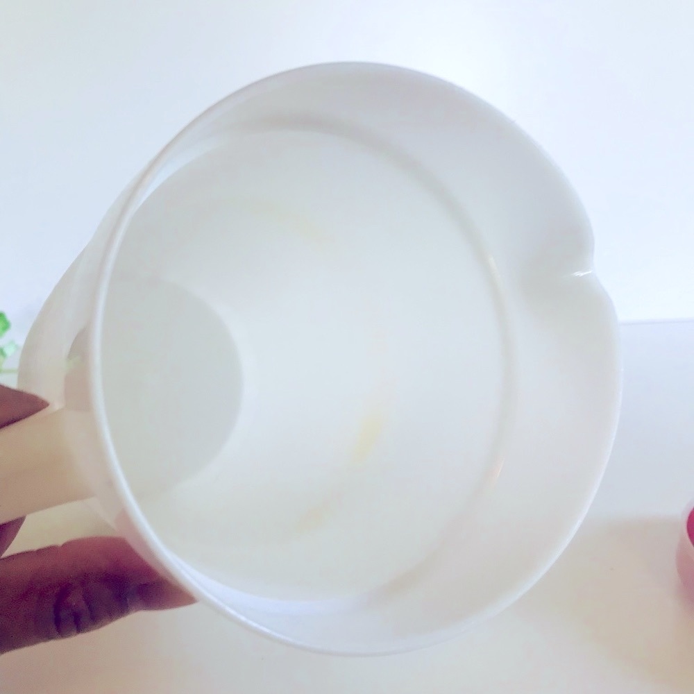 Vintage Tupperware Pitcher, Red and White Pitcher, 80s Tupperware - Picture 5 of 8